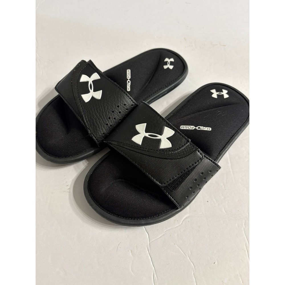 Under Armour 4D Foam Slides (Sz. 2Y) black & white slides